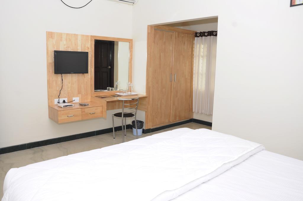 Oyo 1900 Hotel Olive Residency Майсур Экстерьер фото
